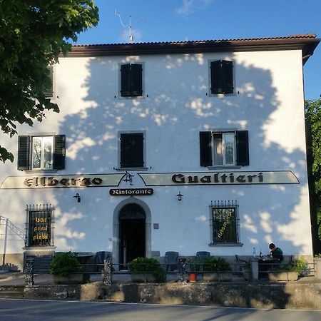 Albergo Ristorante Gualtieri Barberino di Mugello Exterior photo