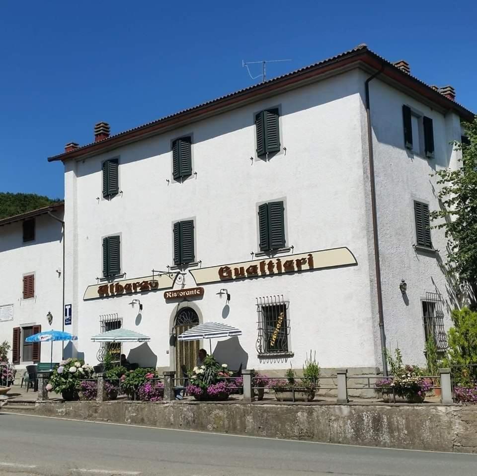 Albergo Ristorante Gualtieri Barberino di Mugello Exterior photo